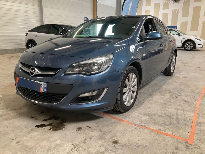 Opel Astra 1.6 CDTI DPF Cosmo — zdjęcie 1