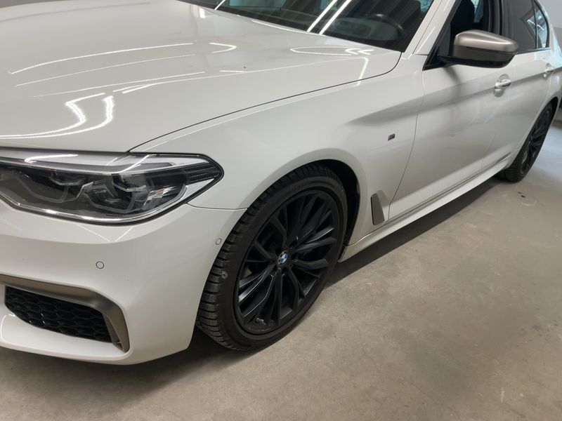 BMW 5er M550i xDrive — zdjęcie 2