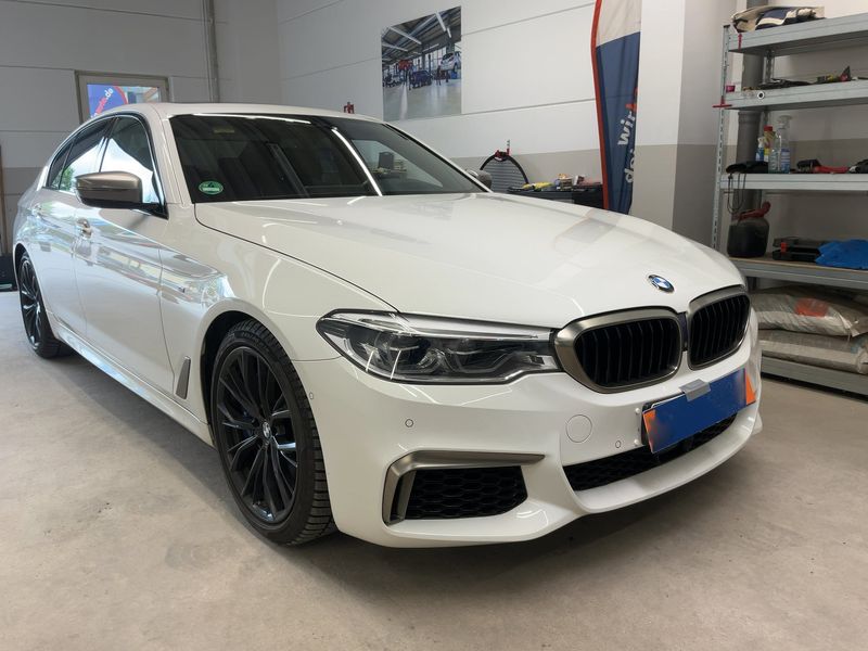 BMW 5er M550i xDrive — zdjęcie 8