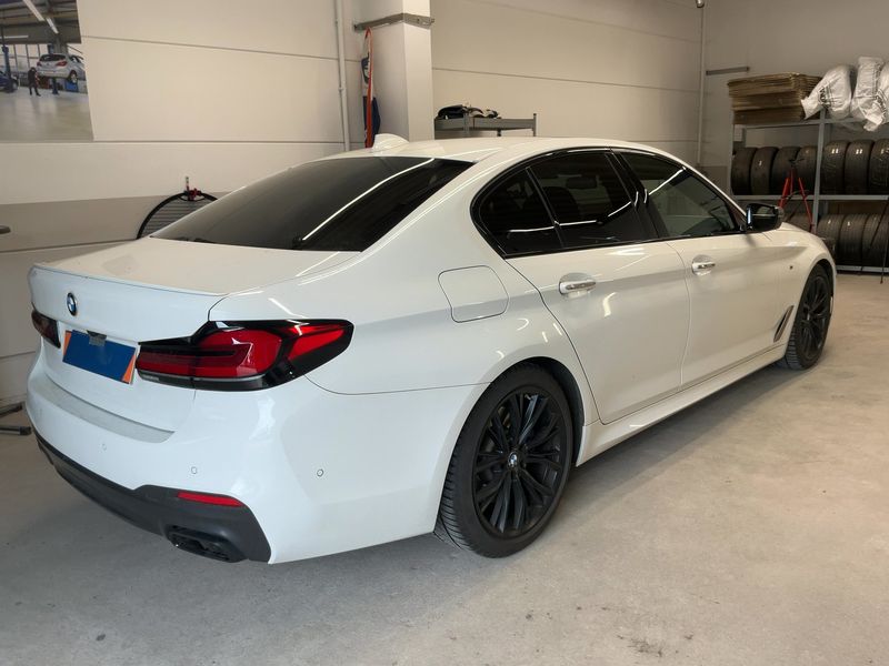 BMW 5er M550i xDrive — zdjęcie 6