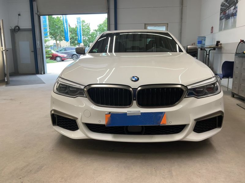 BMW 5er M550i xDrive — zdjęcie 9