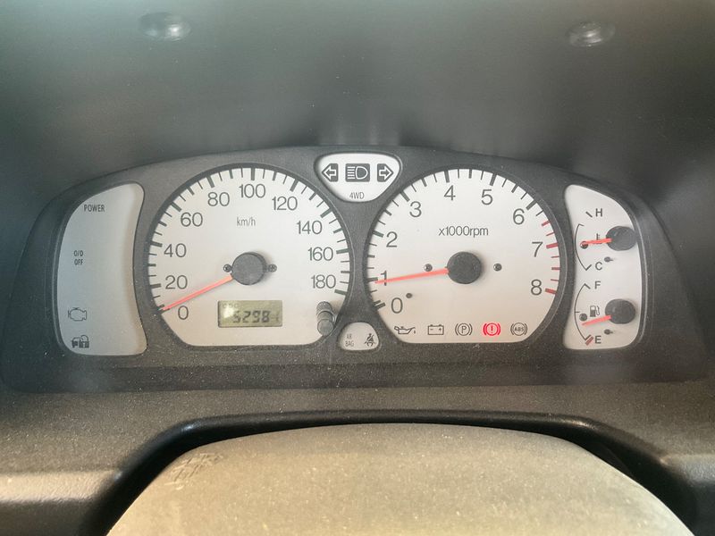 Suzuki Jimny 1.3 Special Edition — zdjęcie 13