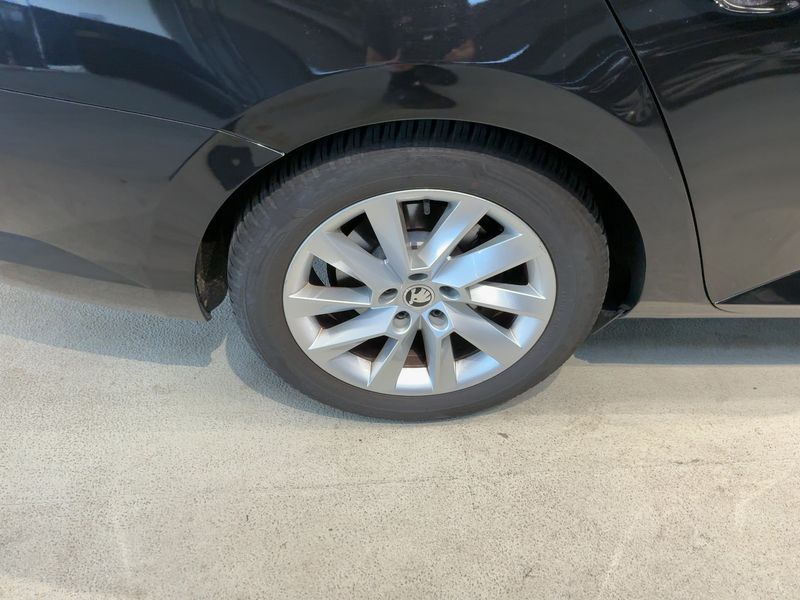 Skoda Superb 2.0 TDI Style 2016 – снимка 9