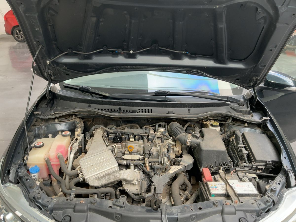 Toyota Auris 2017 — photo 37