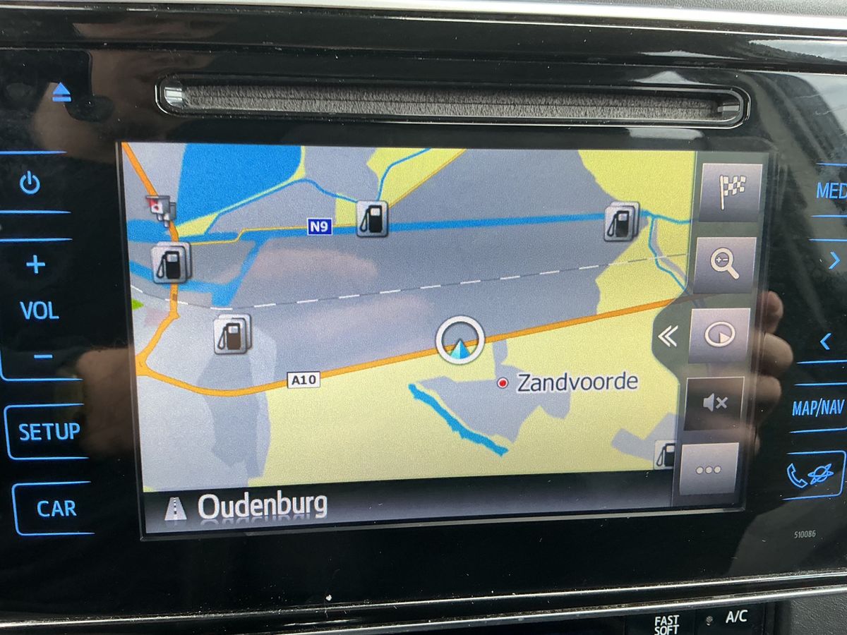 Toyota Auris 2017 — photo 39