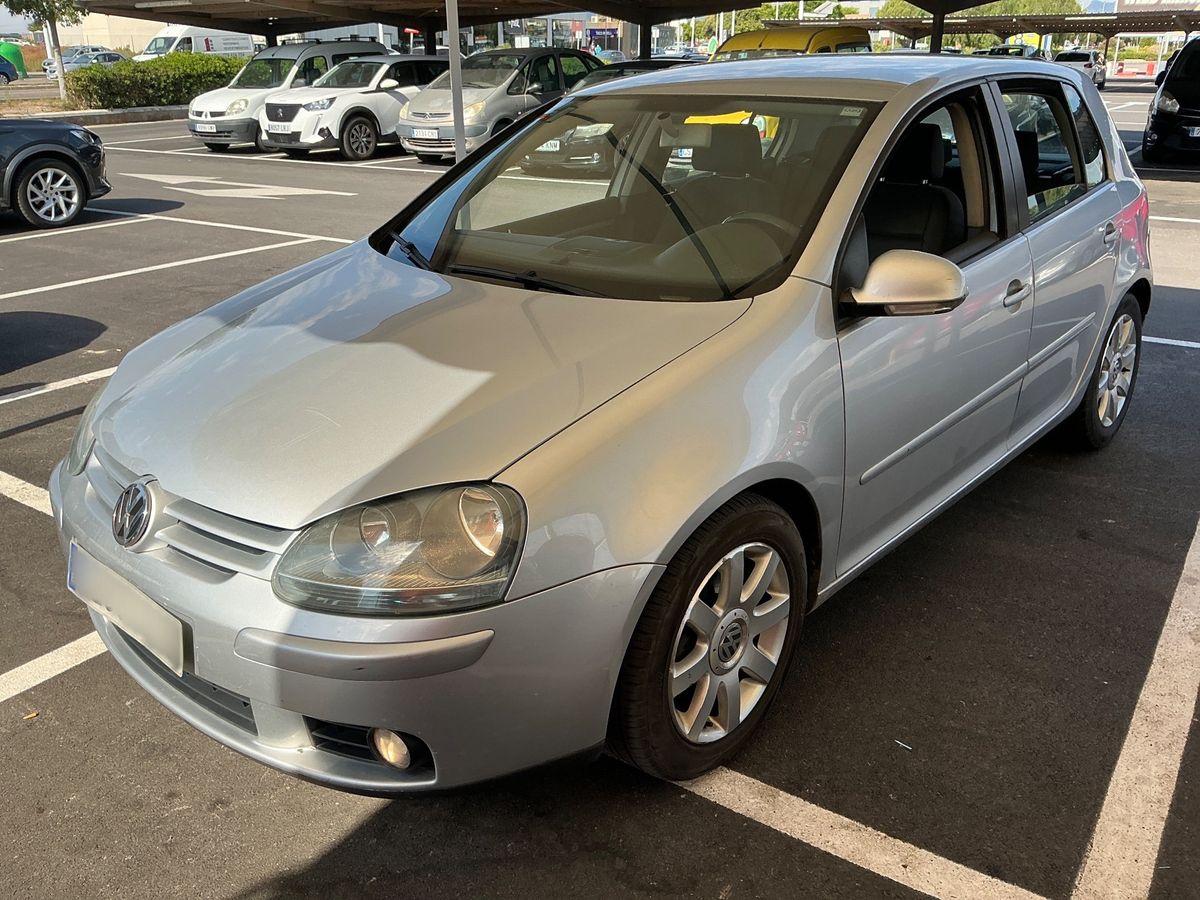 Volkswagen Golf 2004