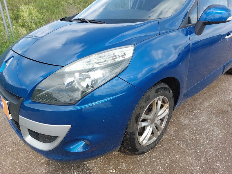 Renault Scenic 2.0 Dynamique — zdjęcie 2