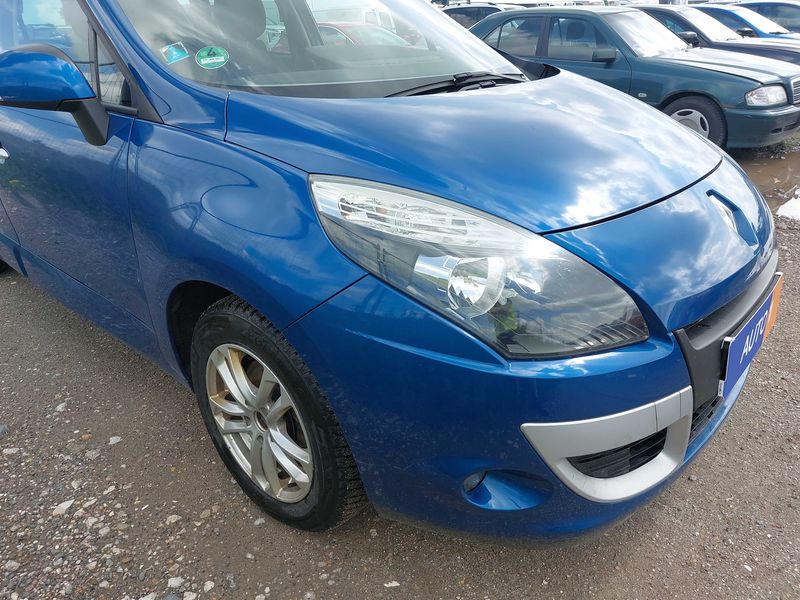 Renault Scenic 2.0 Dynamique — zdjęcie 6