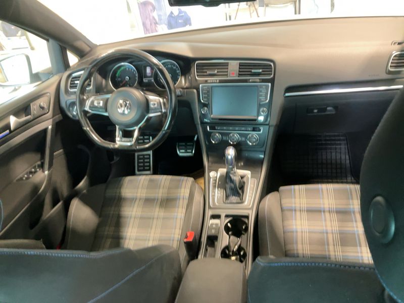 Volkswagen Golf VII 1.4 GTE 2016 – снимка 18