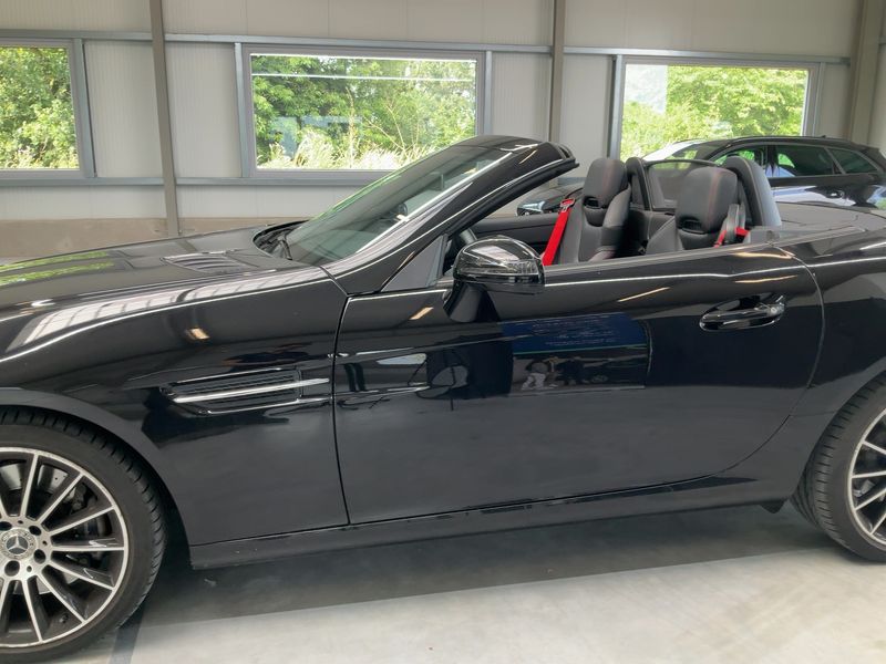 Mercedes-Benz SLC-Klasse SLC 200 CGI AMG Line — zdjęcie 4