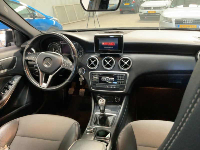 Mercedes-Benz A-Klasse A 180 CDI BlueEfficiency Edition Style 2015 – снимка 17