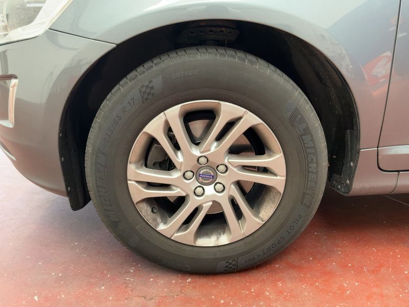 Volvo XC60 2.4 D4 Momentum AWD 2015 – снимка 3
