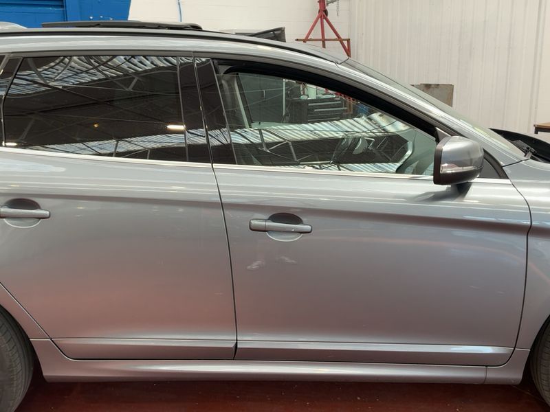Volvo XC60 2.4 D4 Momentum AWD — zdjęcie 7