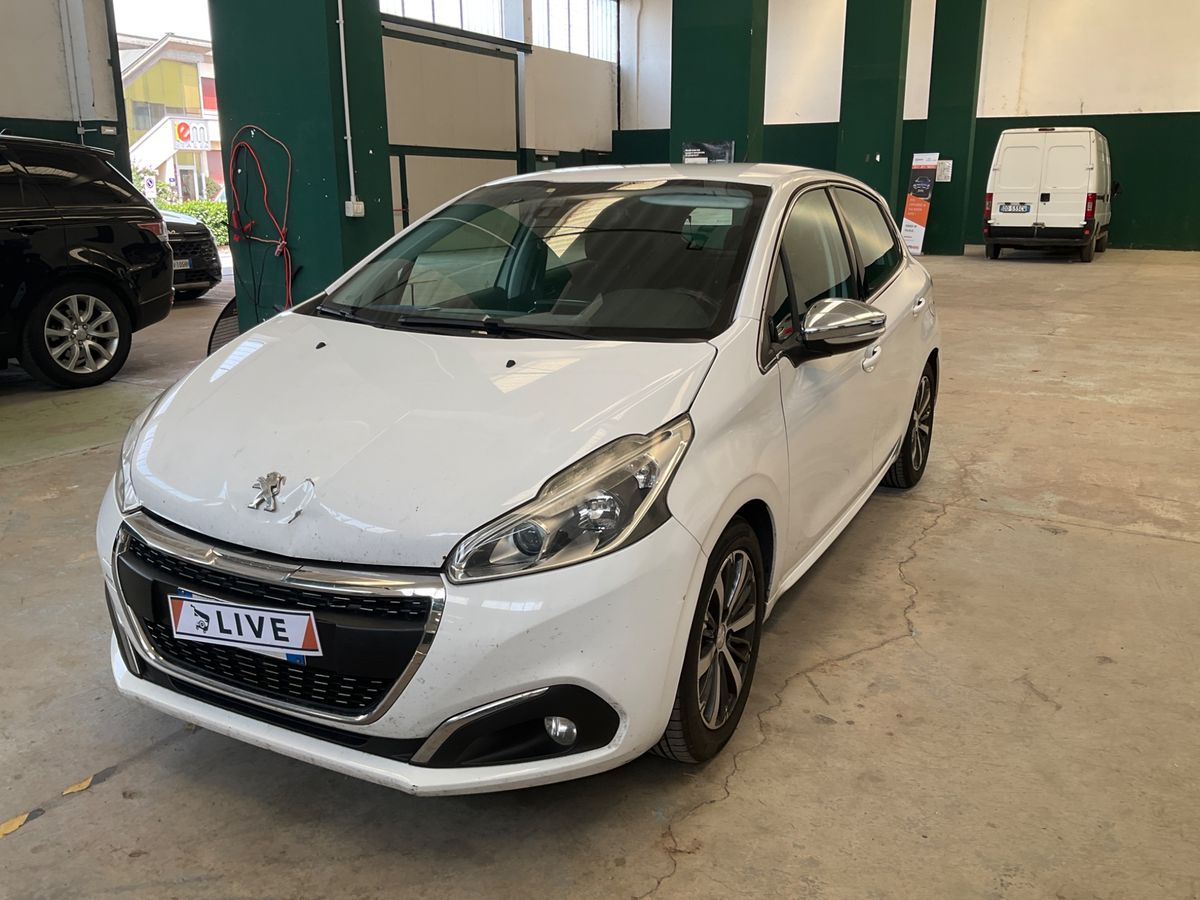 Peugeot 208 2015
