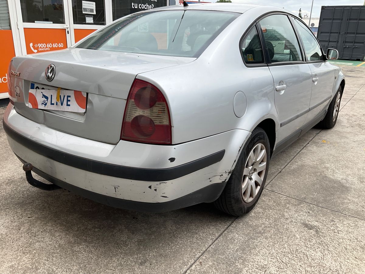 Volkswagen Passat 1.6 Edition