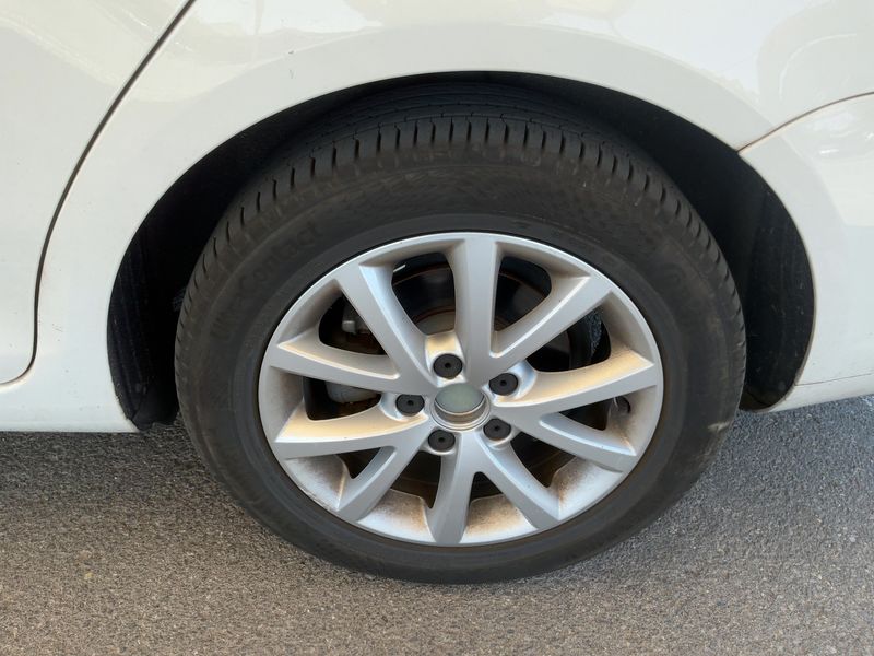 Volkswagen Golf VI 1.6 TDI Sport 2011 – снимка 5