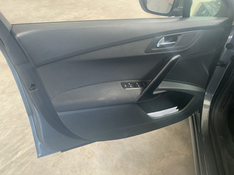 Peugeot 508 1.6 HDi Active 2011 – снимка 31