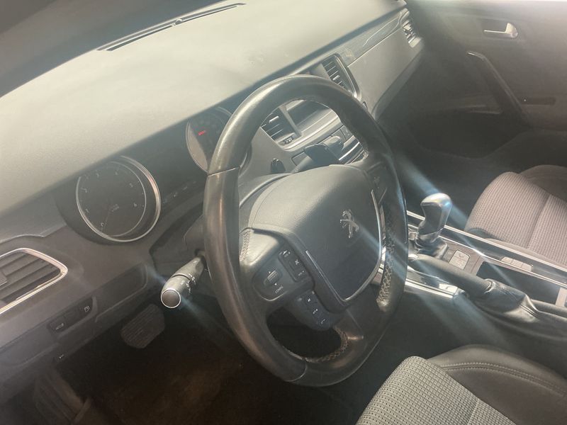Peugeot 508 1.6 HDi Active 2011 – снимка 32