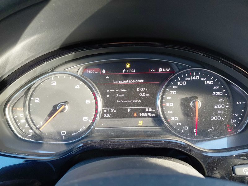 Audi A8 3.0 V6 TDI quattro — zdjęcie 12