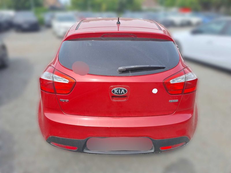 Kia Rio 1.4 CRDi Spirit — zdjęcie 4