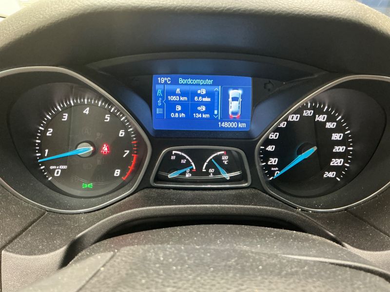 Ford Focus 1.6 EcoBoost Titanium 2012 – снимка 4