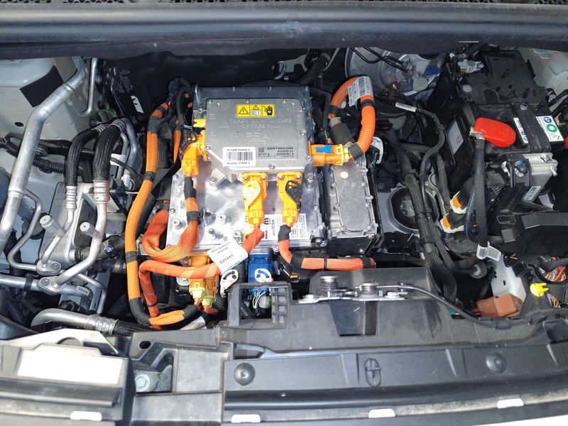 Toyota ProAce City electric drive 100 kW Combi L1 GX — zdjęcie 8
