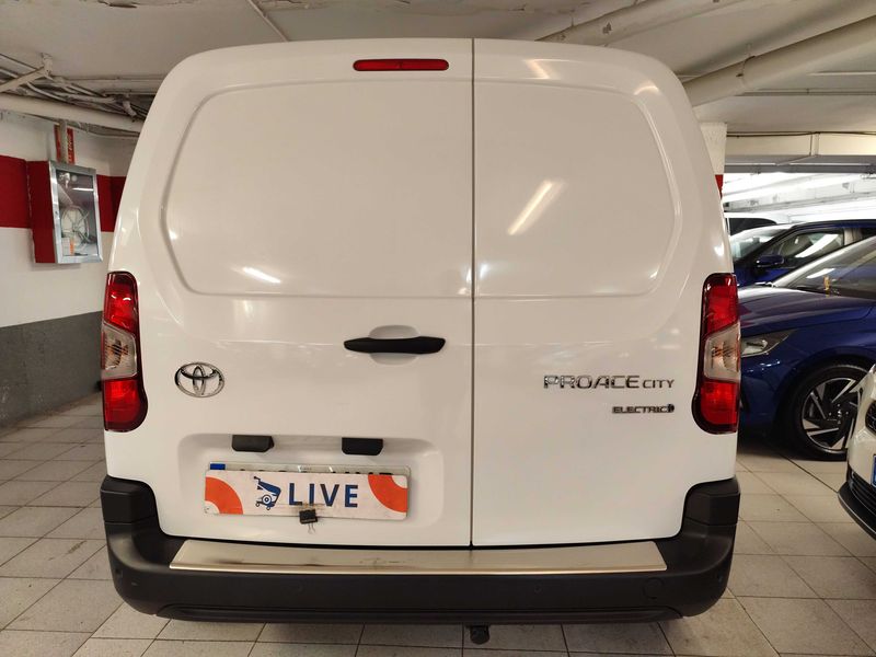 Toyota ProAce City electric drive 100 kW Combi L1 GX — zdjęcie 4