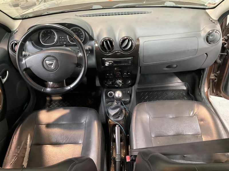Dacia Duster 1.5 dCi Prestige 4x4 — zdjęcie 12