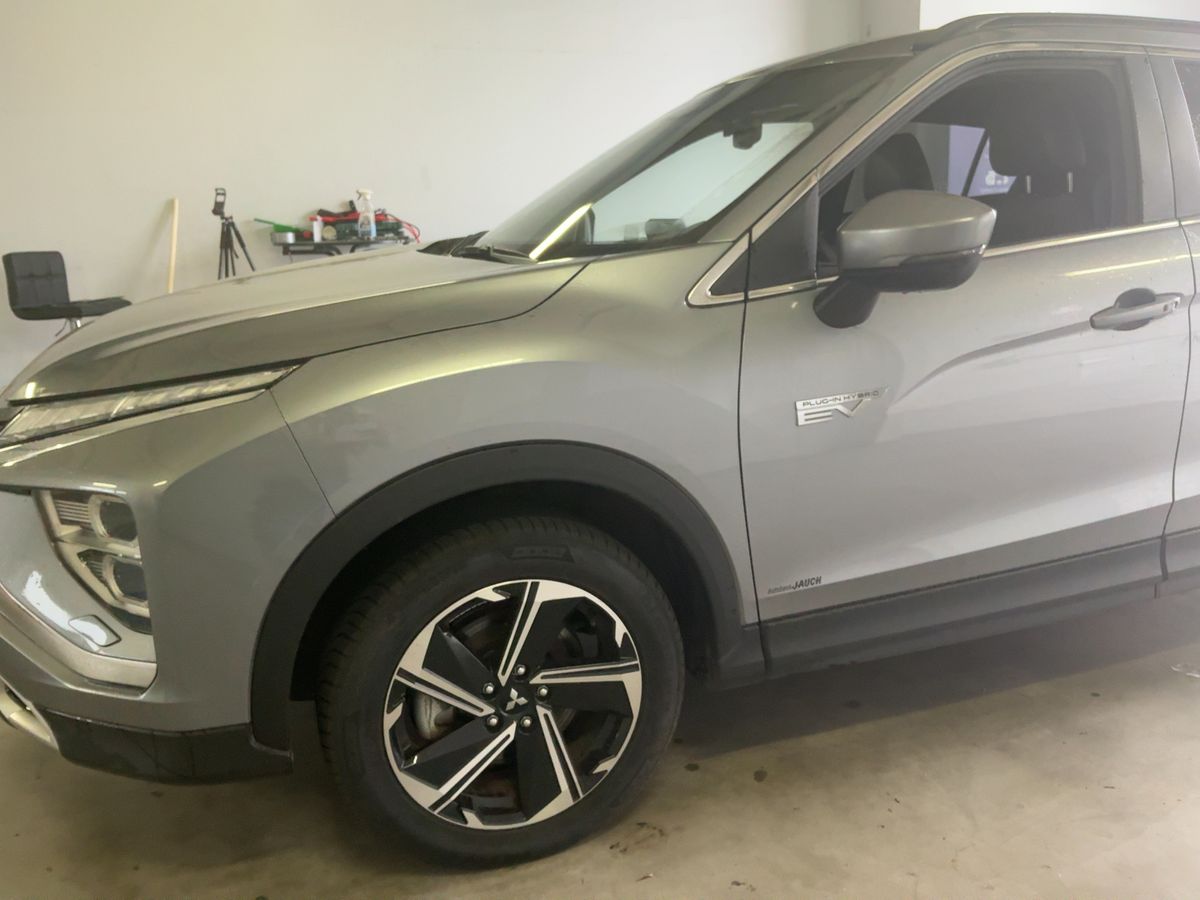 Mitsubishi Eclipse Cross 2.4 Plug-in Hybrid Plus 4WD