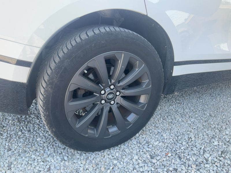 Land Rover Range Rover Velar 2.0 Diesel R-Dynamic 2019 – снимка 9