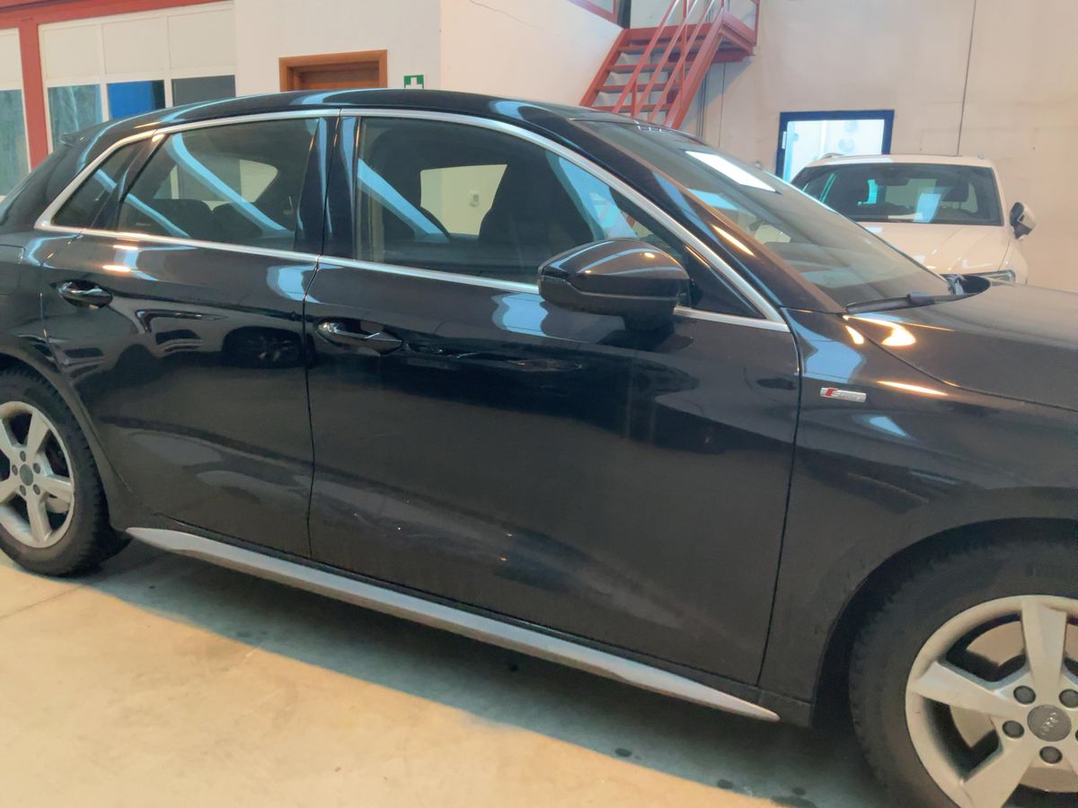 Audi A3 2021 — photo 11