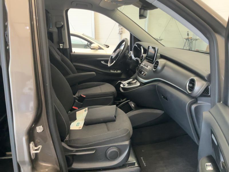 Mercedes-Benz V-Klasse V 250 d lang BlueTEC Edition — zdjęcie 11