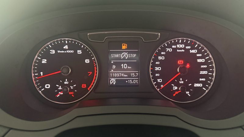 Audi Q3 1.4 TFSI ACT — zdjęcie 17