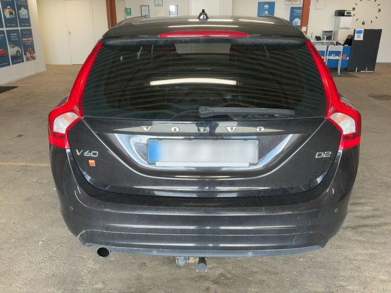 Volvo V60 1.6 D Momentum — zdjęcie 5