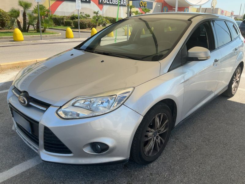 Ford Focus 1.6 TDCi 2013 – снимка 2