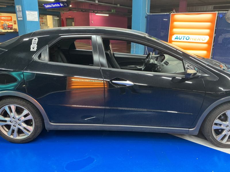 Honda Civic 2.2 CTDI Sport 2009 – снимка 10
