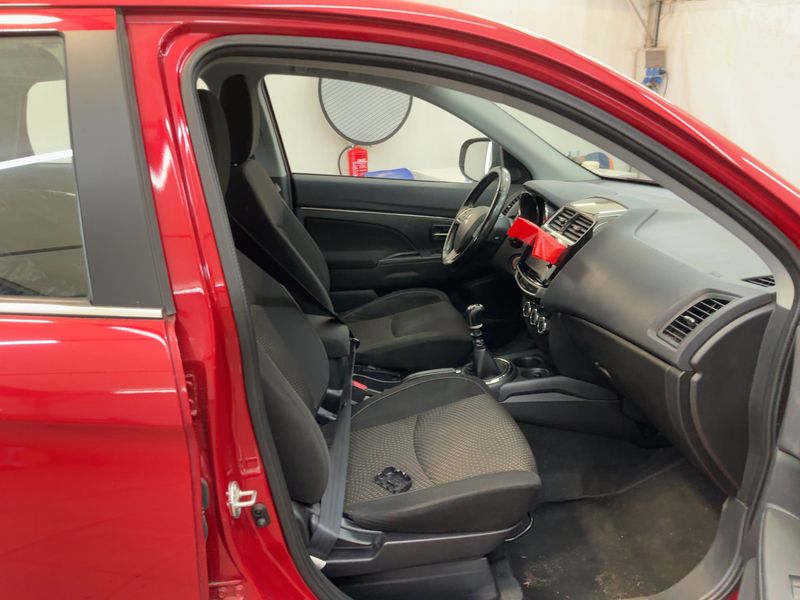 Mitsubishi ASX 1.8 DI-D Klassik Kollektion 2WD — zdjęcie 11