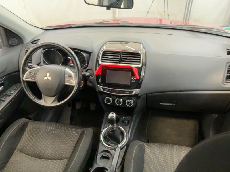 Mitsubishi ASX 1.8 DI-D Klassik Kollektion 2WD — zdjęcie 12