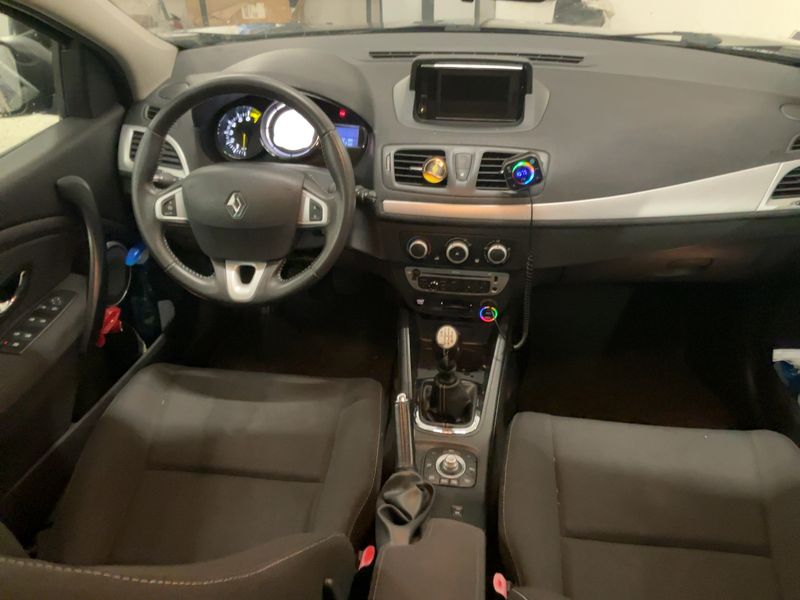Renault Megane 1.2 Dynamique — zdjęcie 12