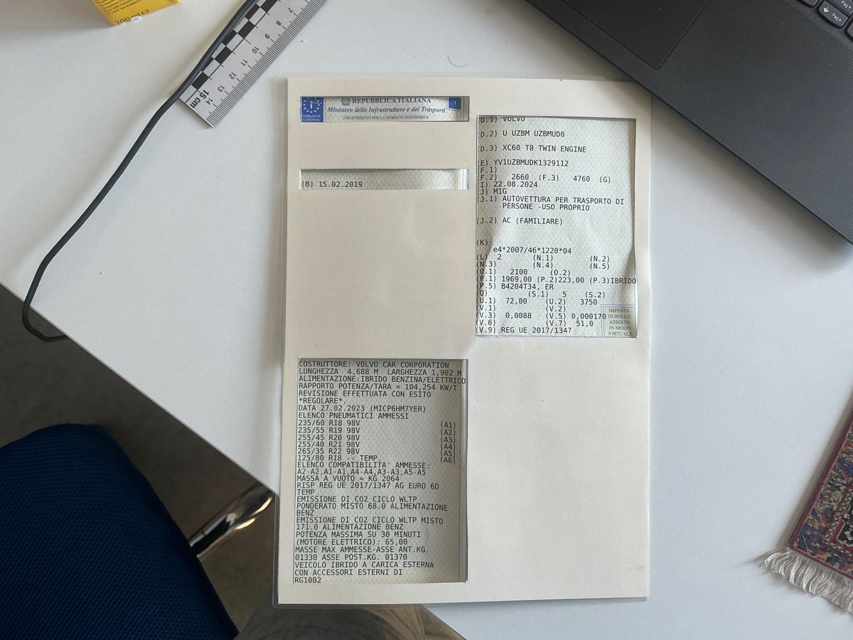 Volvo XC60 2.0 T8 Plug-in Hybrid Momentum AWD