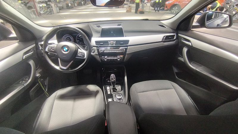 BMW X2 sDrive 18d — zdjęcie 12