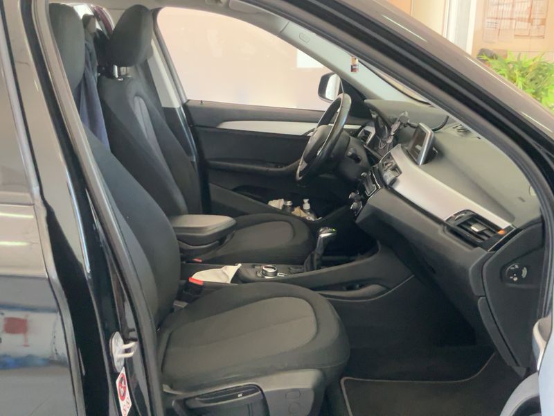 BMW X1 sDrive 18d Advantage 2017 – снимка 16
