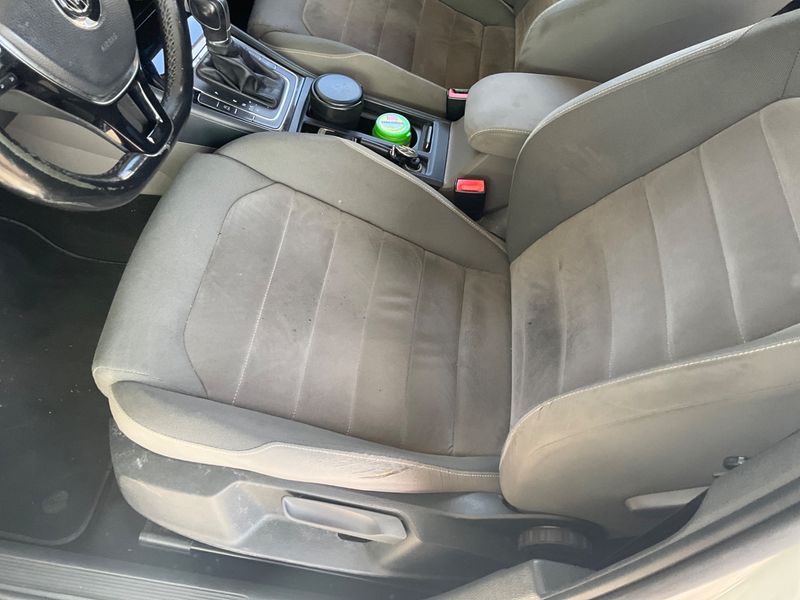 Volkswagen Golf VII 2.0 TDI Carat BlueMotion Tech 2015 – снимка 25