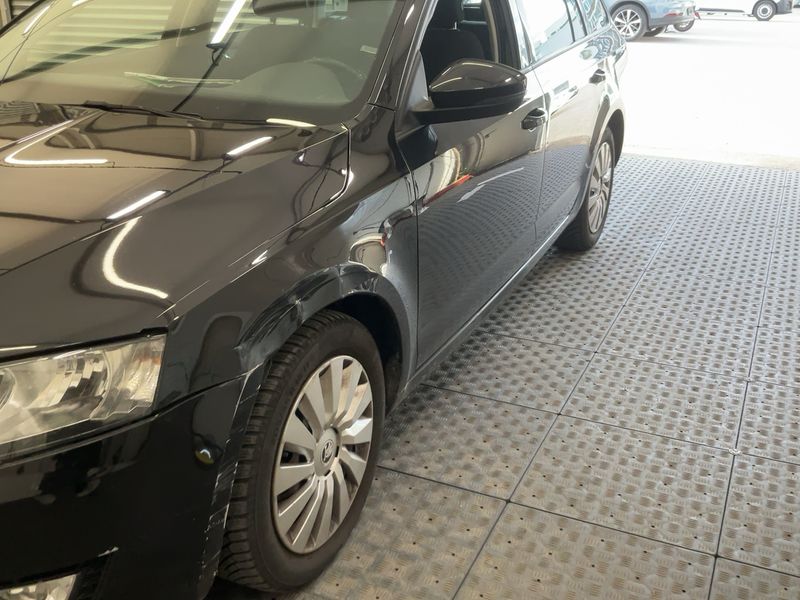 Skoda Octavia 2.0 TDI Ambition — zdjęcie 2
