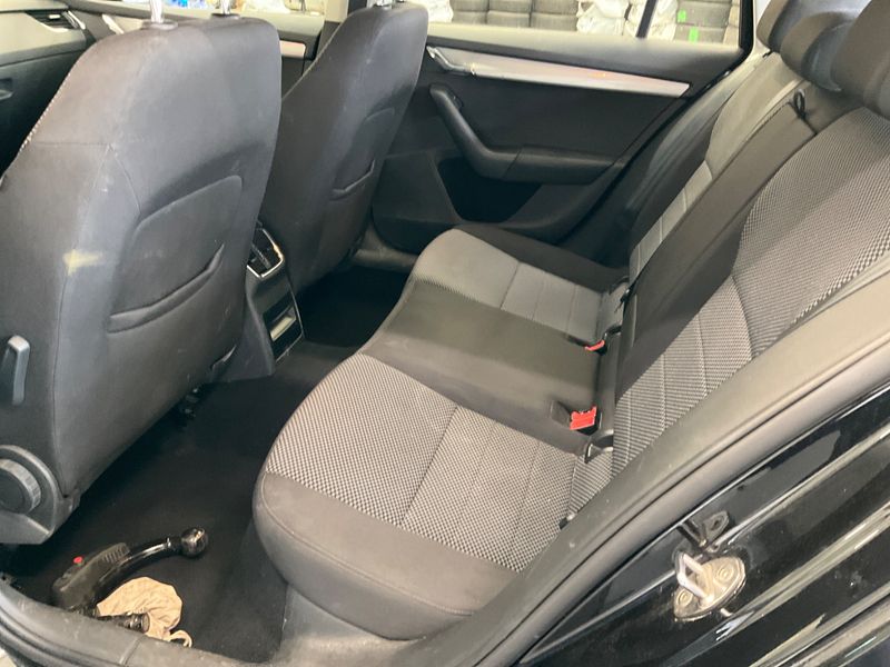 Skoda Octavia 2.0 TDI Ambition 2015 – снимка 45