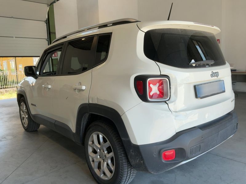 Jeep Renegade 1.6 M-Jet Limited FWD — zdjęcie 3