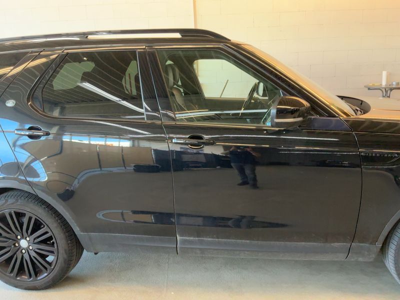 Land Rover Discovery 5 3.0 SD V6 HSE — zdjęcie 7