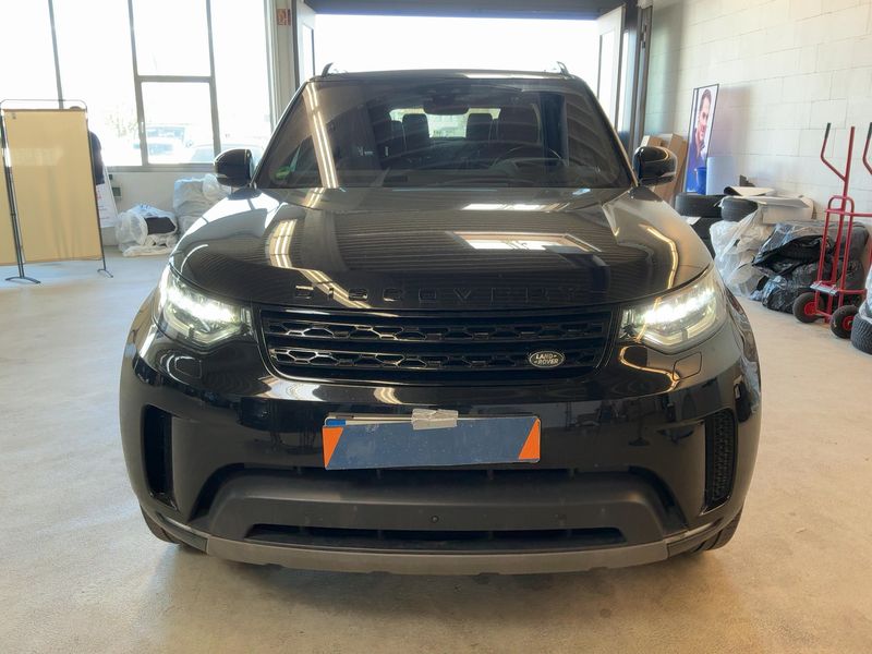 Land Rover Discovery 5 3.0 SD V6 HSE — zdjęcie 9