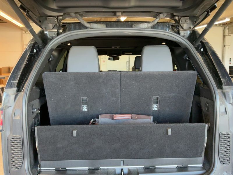 Land Rover Discovery 5 3.0 SD V6 HSE — zdjęcie 10