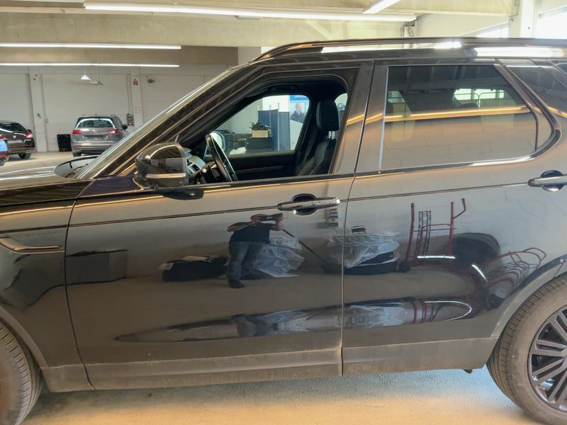 Land Rover Discovery 5 3.0 SD V6 HSE — zdjęcie 4